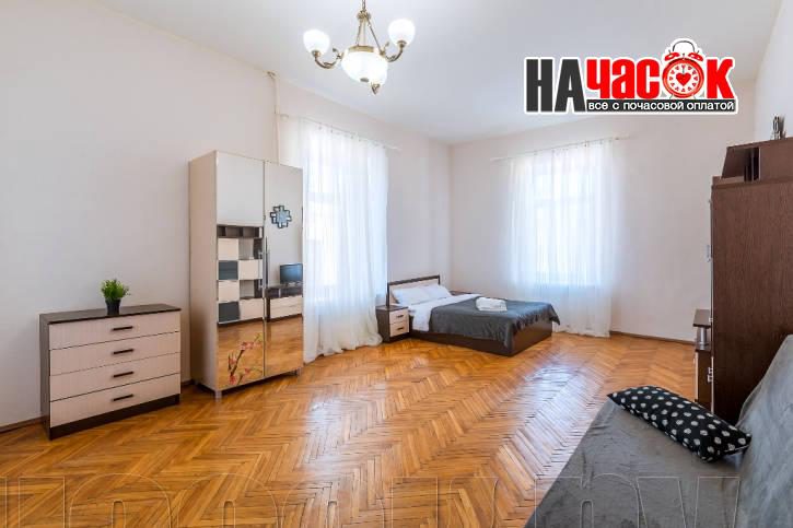 2 комн. квартира на Невском проспекте