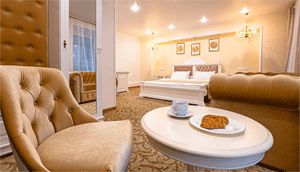 Отель Revival / Ревиваль